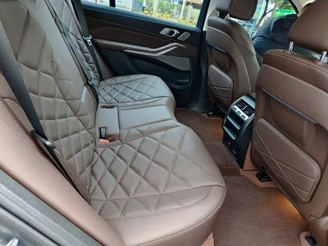 BMW X5 — Фото автомобиля 11