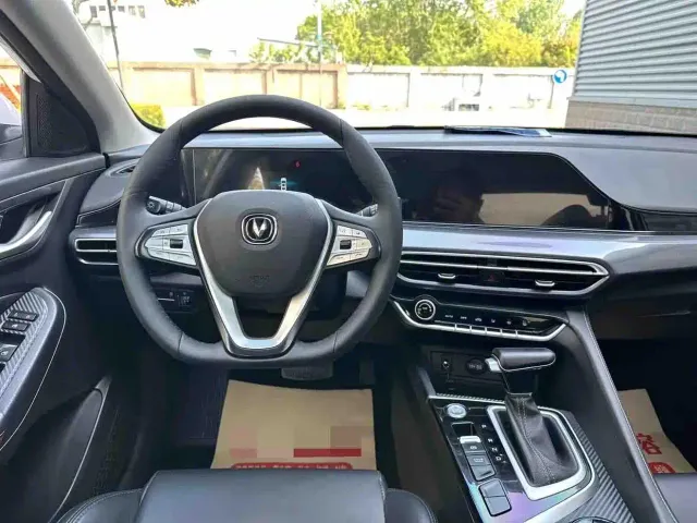Changan Eado — Фото автомобиля 9