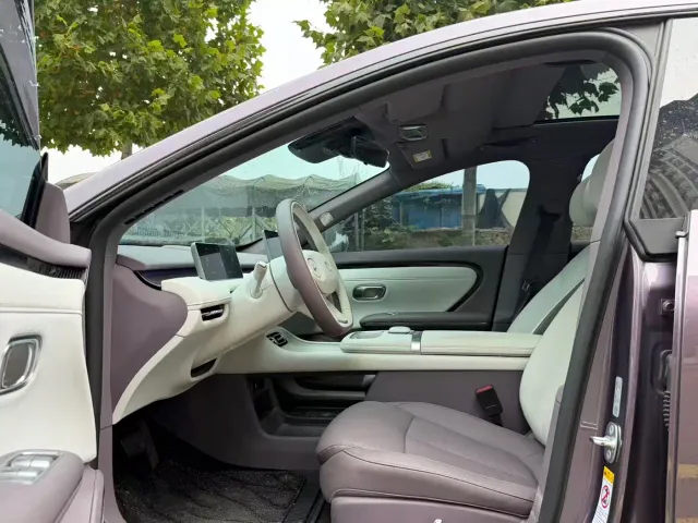 Changan Qiyuan A06 — Фото автомобиля 4