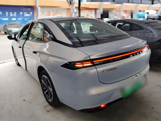 GAC Aion S MAX — Фото автомобиля 4