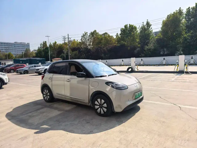 Wuling Bingo — Фото автомобиля 6