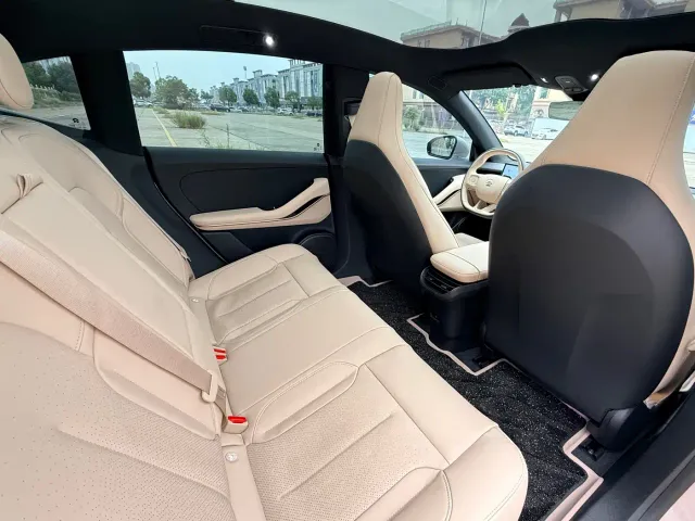 Nio ET5 Touring — Фото автомобиля 17