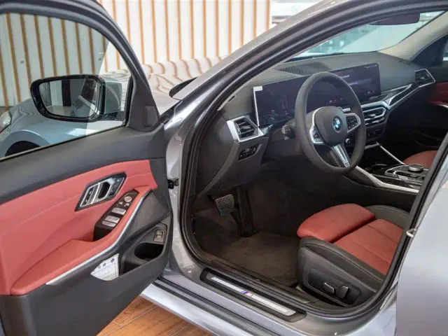 BMW 3 Series — Фото автомобиля 13