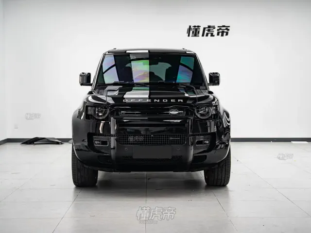 Land Rover Defender — Фото автомобиля 3