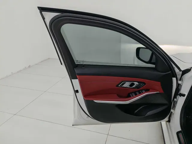 BMW i3 — Фото автомобиля 12