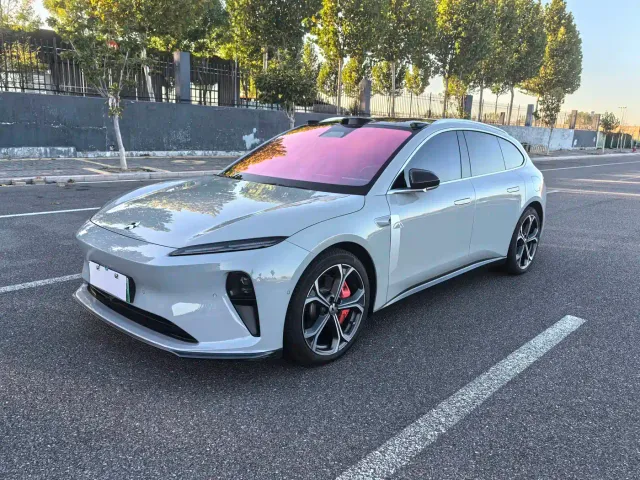Фотография автомобиля — Nio ET5 Touring