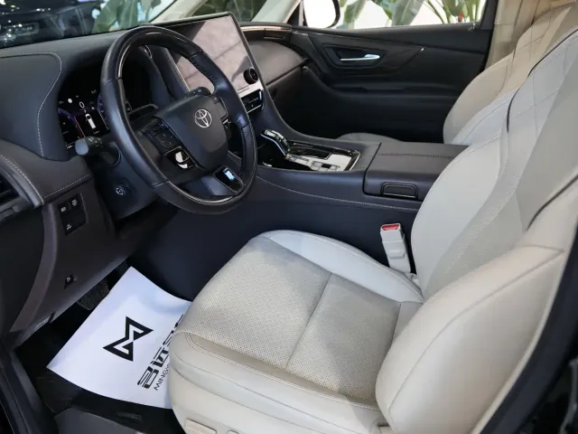 Toyota Alphard — Фото автомобиля 7