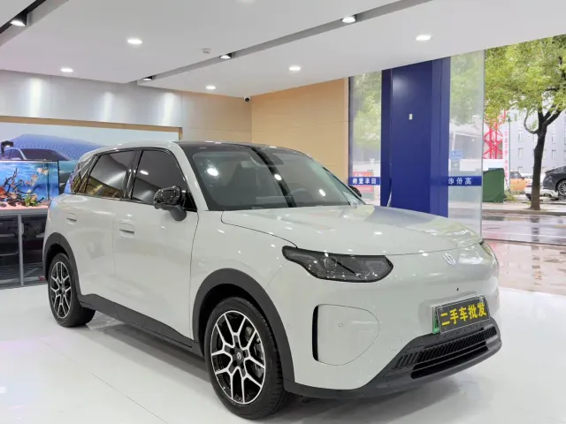 Leapmotor A10 — Фото автомобиля 3