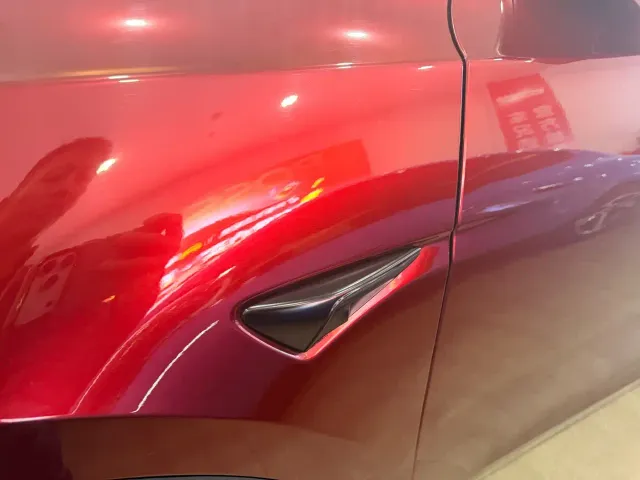 Tesla Model Y — Фото автомобиля 28