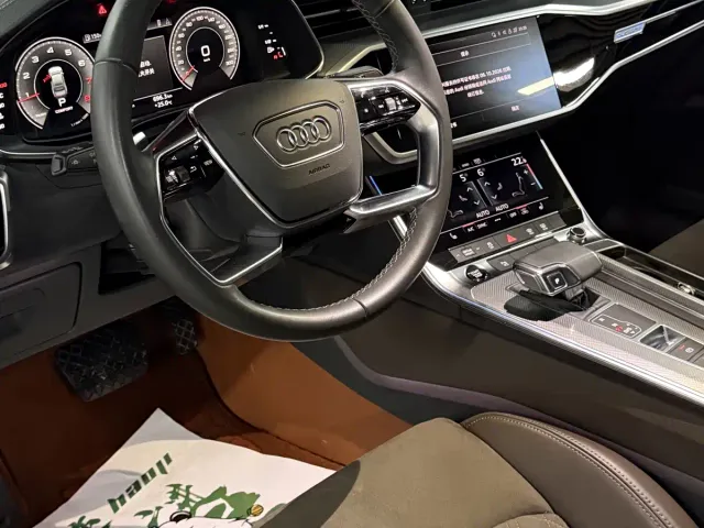 Audi A7L — Фото автомобиля 3