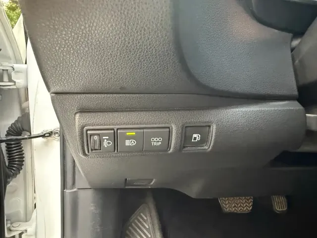 Toyota Levin 2023 Smart Hybrid 1.8L Sport Edition — Фото автомобиля 12