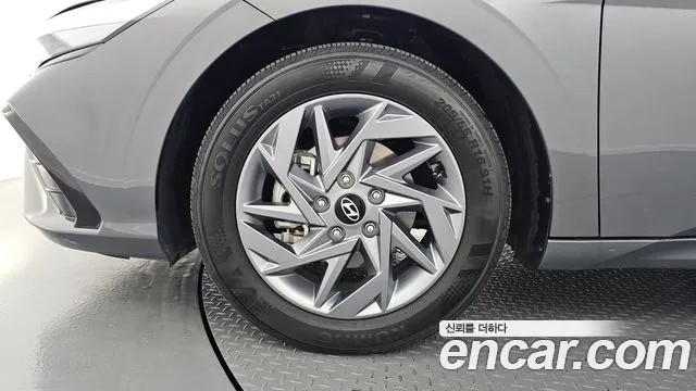 Hyundai Avante CN7 — Фото автомобиля 5