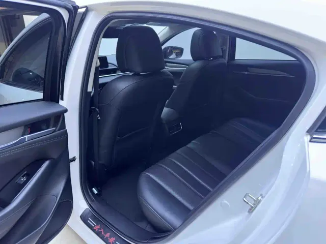 Mazda Atenza — Фото автомобиля 10