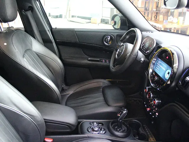 MINI MINI COUNTRYMAN 2023 2.0T COOPER S ALL4 Blank Space Special Edition — Фото автомобиля 13