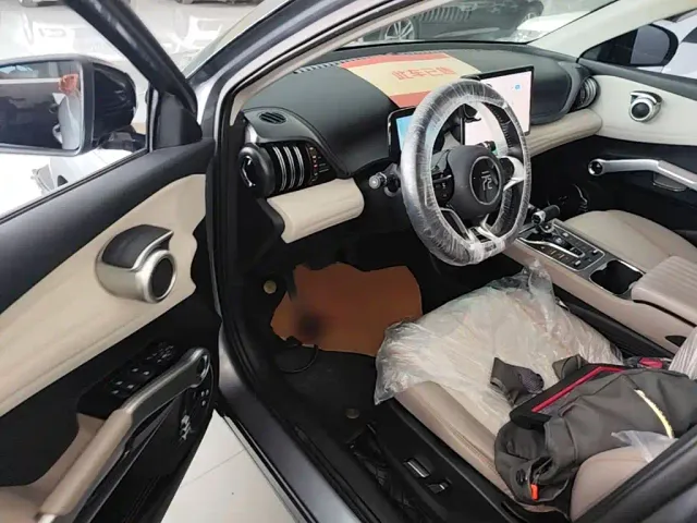 BYD Yuan PLUS — Фото автомобиля 15