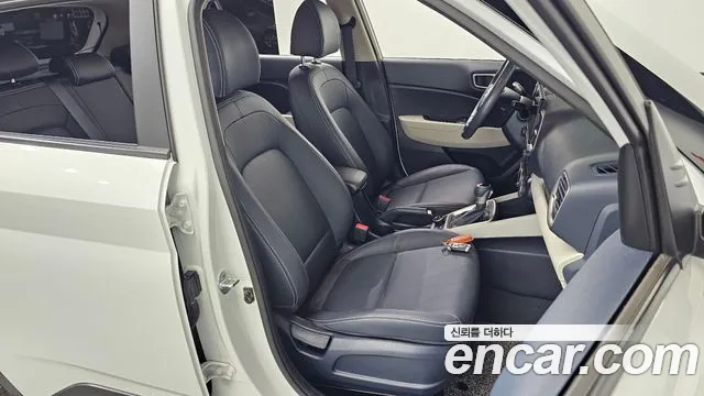 Hyundai Venue — Фото автомобиля 26