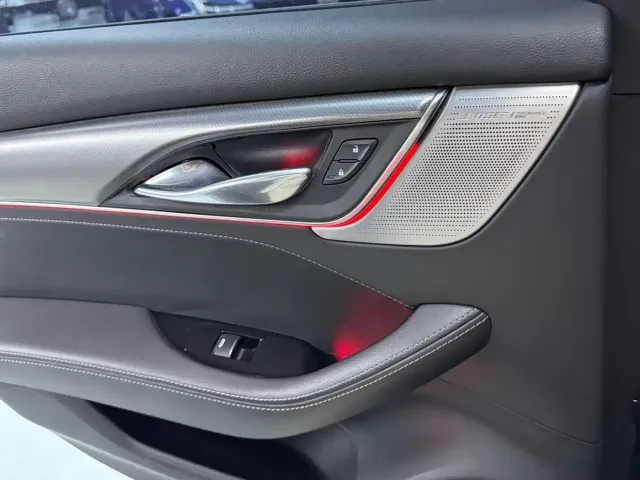 Cadillac CT5 — Фото автомобиля 13