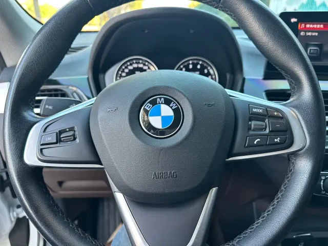 BMW X1 — Фото автомобиля 13