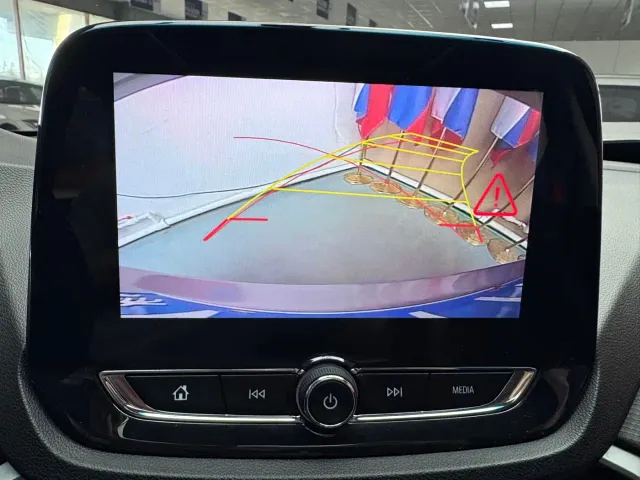 Chevrolet Orlando — Фото автомобиля 10
