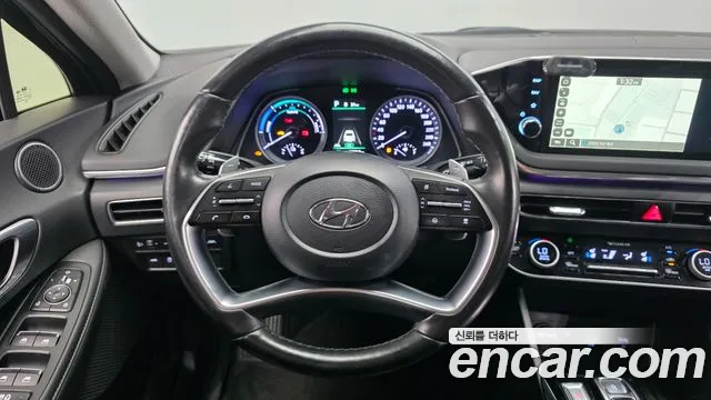 Hyundai Sonata — Фото автомобиля 13