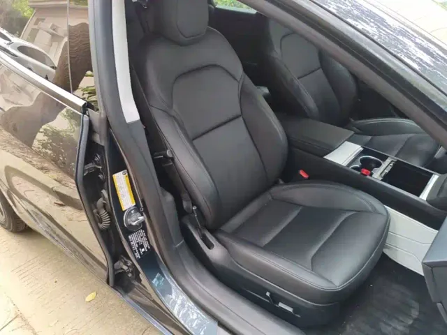 Tesla Model 3 — Фото автомобиля 24