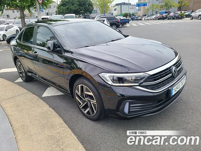 Volkswagen Jetta — Фото автомобиля 3