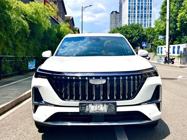 Geely Boyue L — Фото автомобиля 3