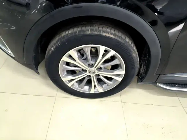 Buick Envision Plus — Фото автомобиля 22