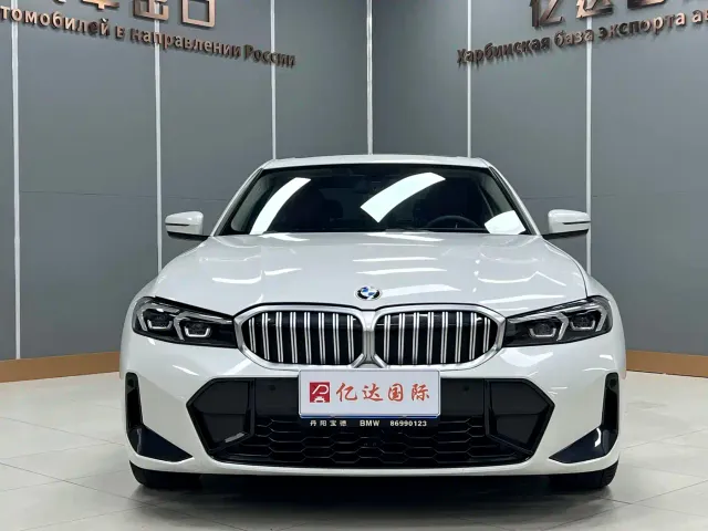 BMW 3 Series — Фото автомобиля 2