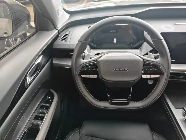Changan Z6 — Фото автомобиля 6