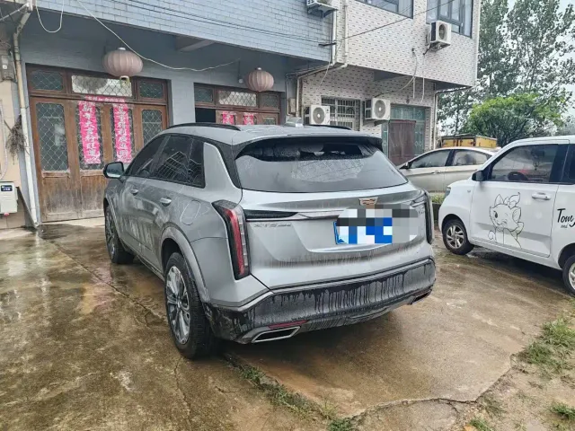 Cadillac XT5 — Фото автомобиля 4