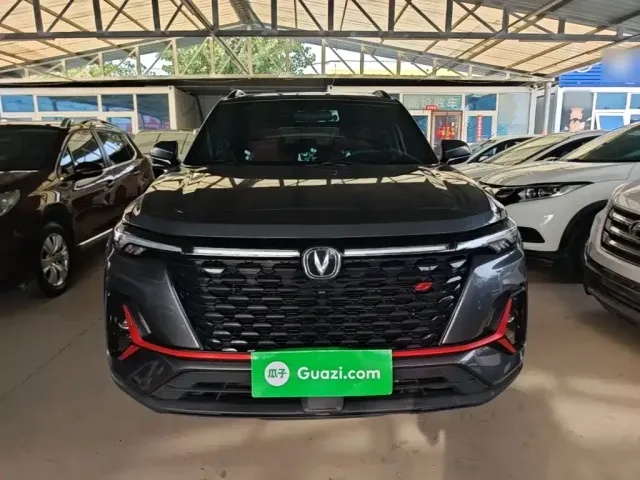 Changan Changan CS35 PLUS 2022 Blue Whale NE 1.4T DCT Luxury — Фото автомобиля 2