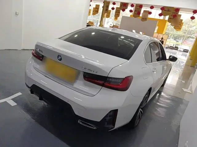 BMW 3 Series — Фото автомобиля 6