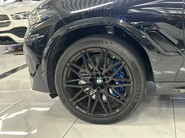 BMW X6 M — Фото автомобиля 13