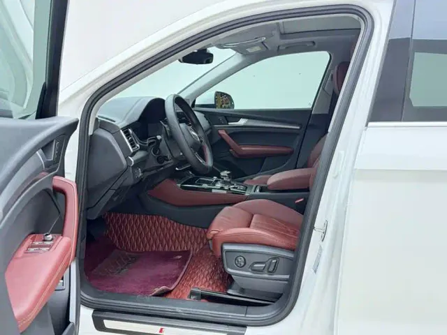 Audi Q5L — Фото автомобиля 6