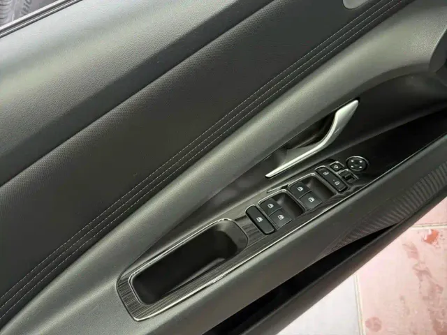 Hyundai Elantra — Фото автомобиля 13