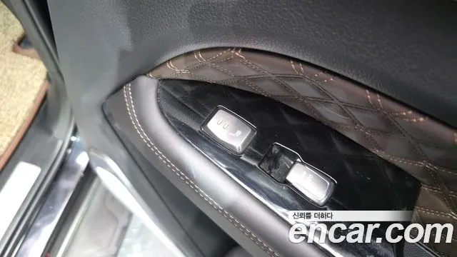KG_Mobility_Ssangyong Rexton All Rexton Дизель 2.2 4WD — Фото автомобиля 25