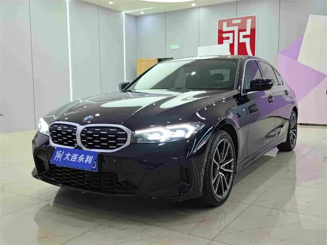 Фотография автомобиля — BMW 3 Series