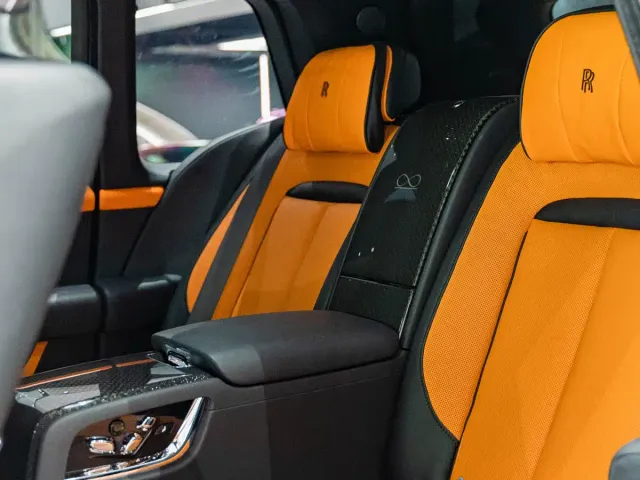 Rolls-Royce Cullinan — Фото автомобиля 18