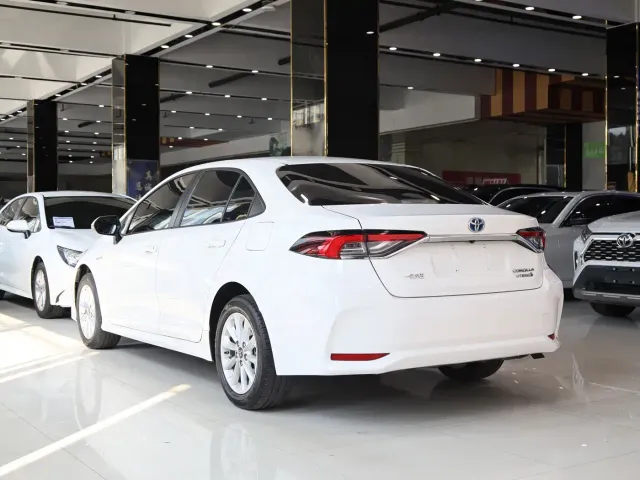 Toyota Corolla — Фото автомобиля 18