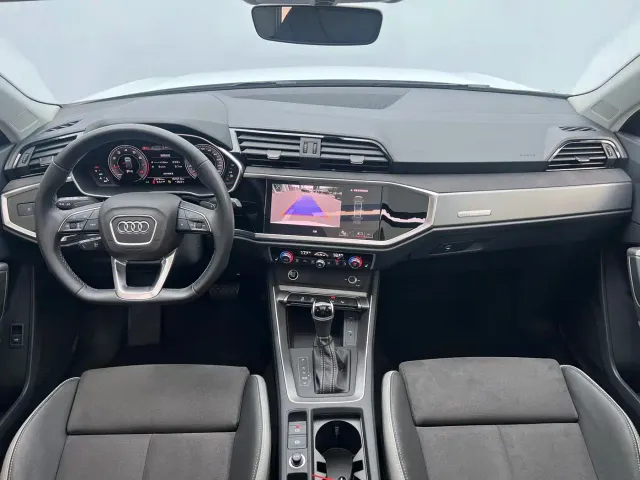 Audi Q3 — Фото автомобиля 9