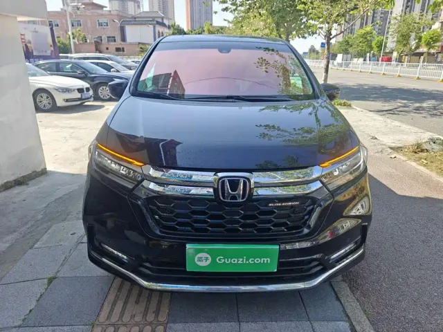 Honda Odyssey — Фото автомобиля 2