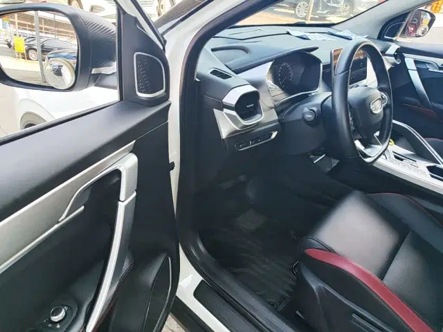 Geely Binyue — Фото автомобиля 15