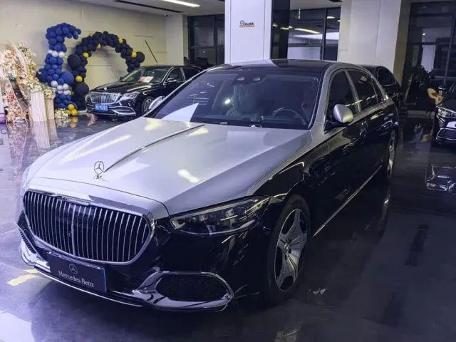Фотография автомобиля — Mercedes-Benz Maybach S-Class