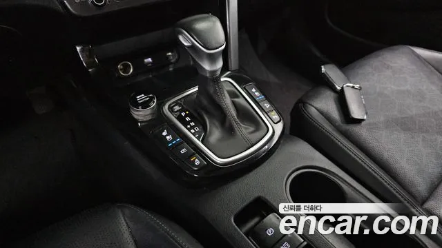 Kia Seltos New — Фото автомобиля 12