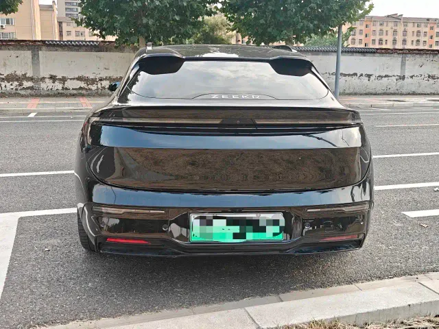 Zeekr 007 GT — Фото автомобиля 8