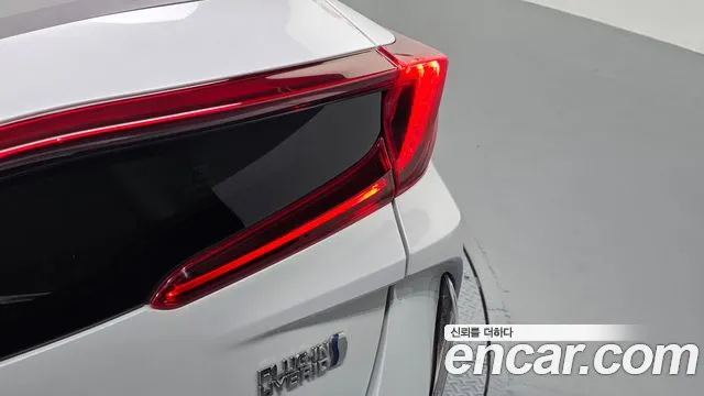 Toyota Prius — Фото автомобиля 23