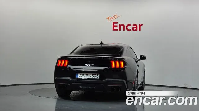 Ford Mustang 7th Gen — Фото автомобиля 4