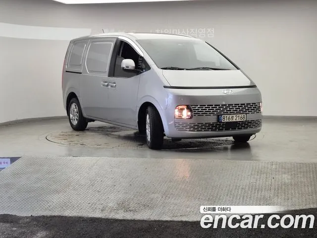 Hyundai Staria Staria Карго 3 места — Фото автомобиля 3
