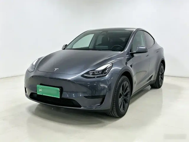 Фотография автомобиля — Tesla Model Y